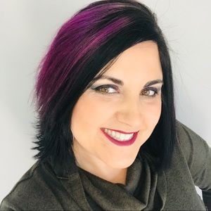 Meet your Posher, Jacquelynne